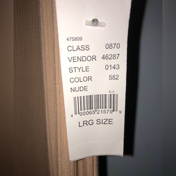 Kendall & Kylie Dress - Picture 6 of 6